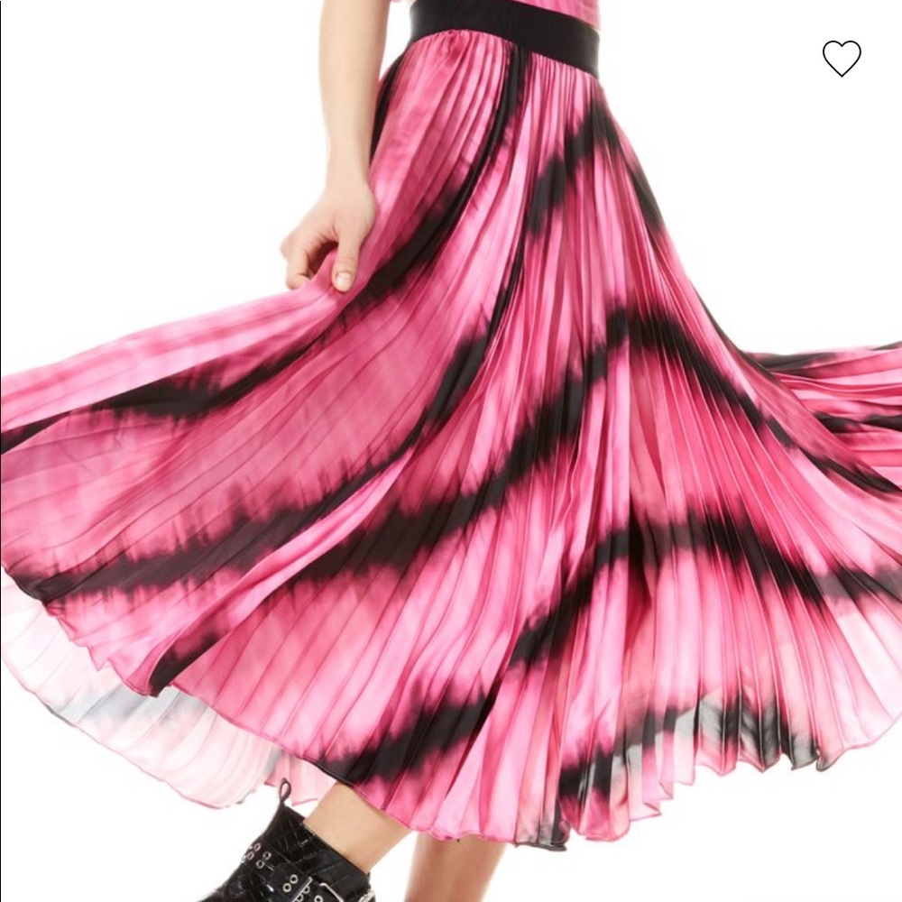 Alice + Olivia
Katz Tie-Dye Pleated Midi Skirt